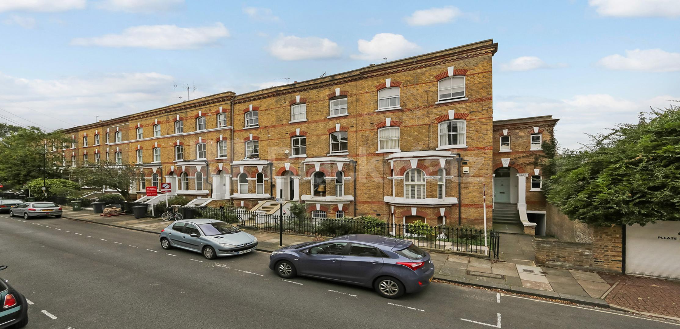 			LET, 1 Bedroom, 1 bath, 1 reception Apartment			 Offerton Road, Clapham Old Town